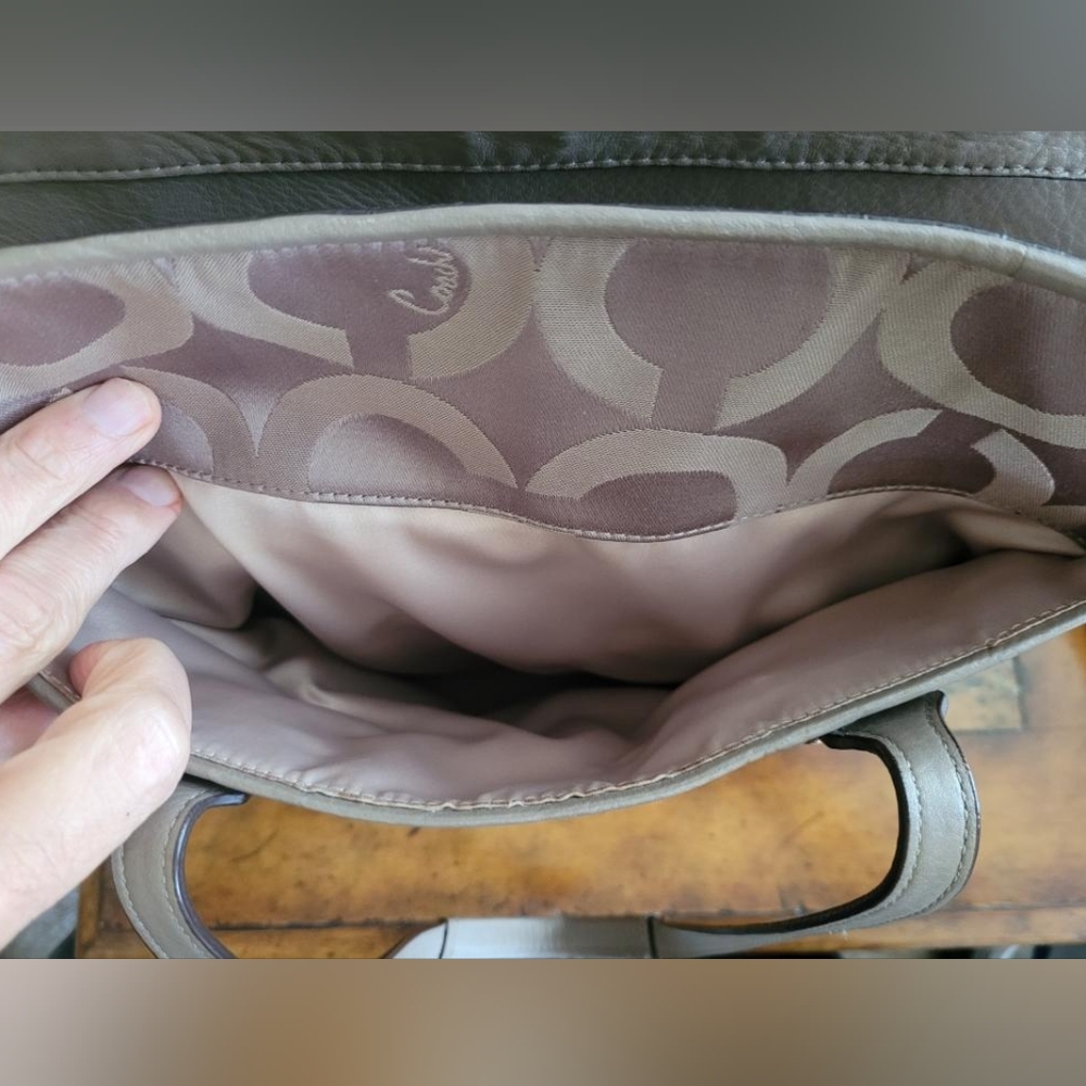 Coach taupe large shoulder bag - Picture 11 of 12